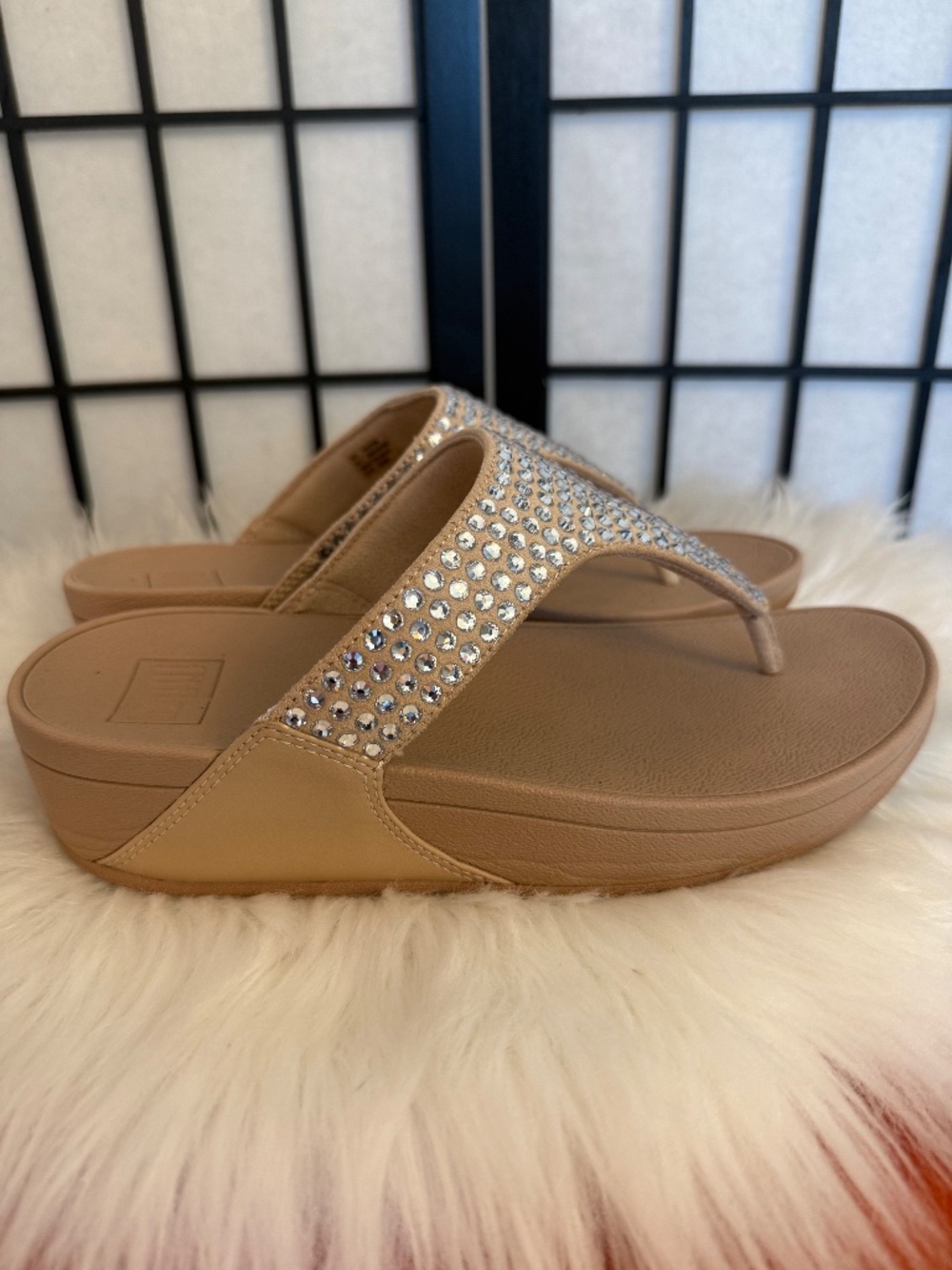 FitFlop Lulu Maxi-Crystal Toe-Post Sandals - Picture 3 of 5